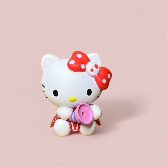 Lot of 4 Sanrio Hello Kitty Collection Ornaments PVC Figures H 3" x L2" - Picture 8 of 13